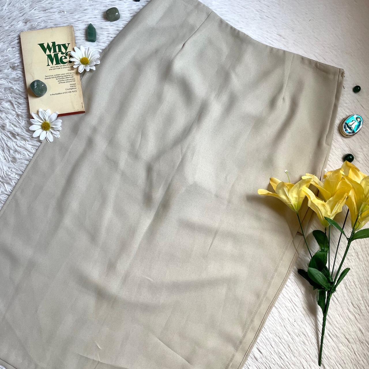 Preloved Women's Skirt - Cream/Tan - L – Vintage … - image 5