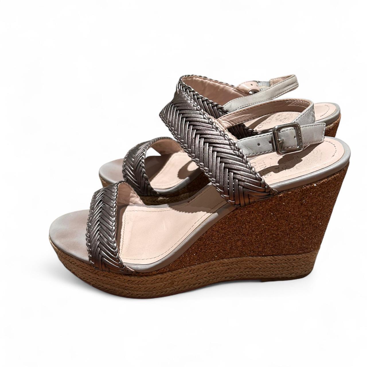 item listed by ekcloset35