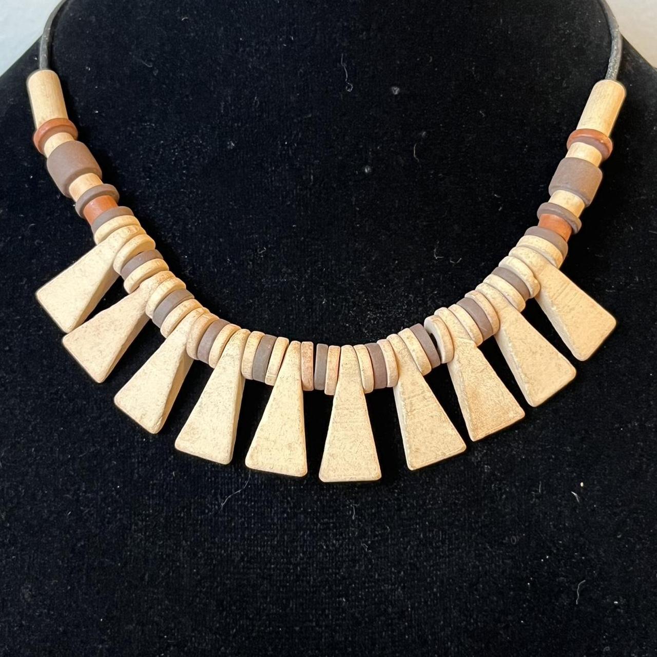item listed by secondhandinwonderland