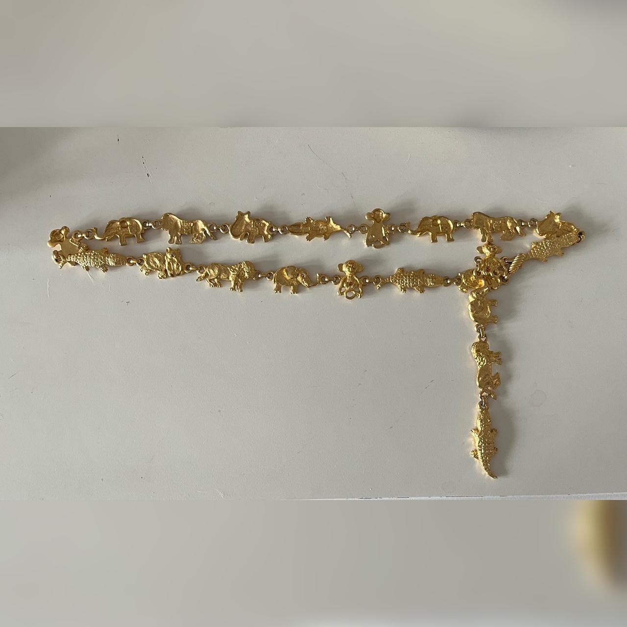 item listed by secondhandinwonderland
