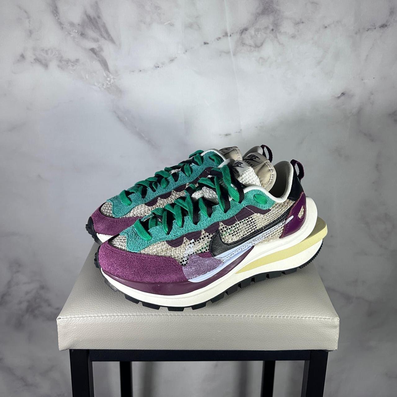 Sacai x Nike Vaporwaffle Villain Red/Neptune