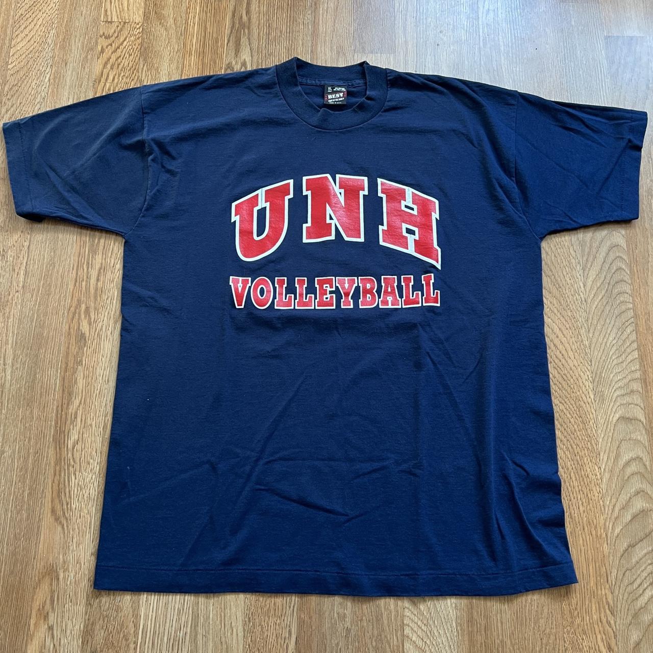 University of Louisville Volleyball shirt. 9/10 - Depop