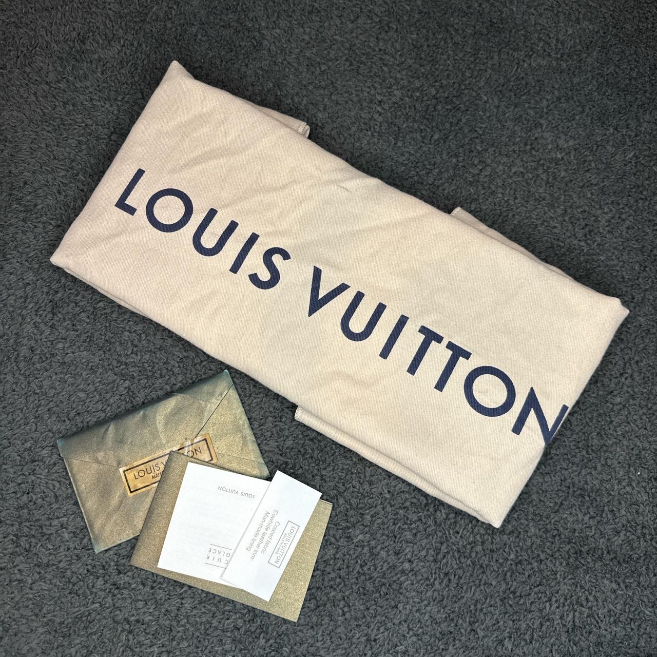 Louis Vuitton Damier Ebene Berkeley Excellent - Depop