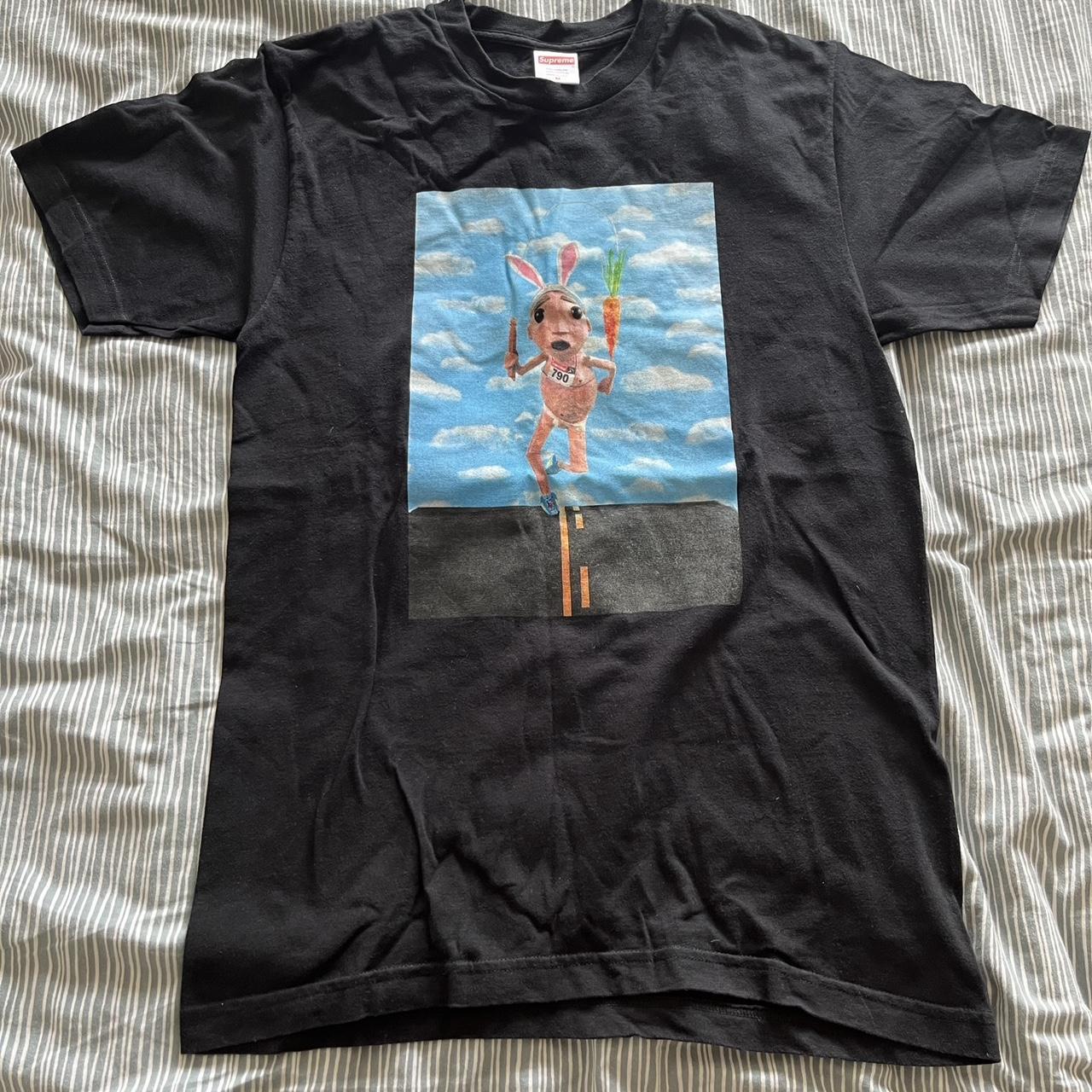 Rare supreme tee -Very exclusive and hard to find... - Depop
