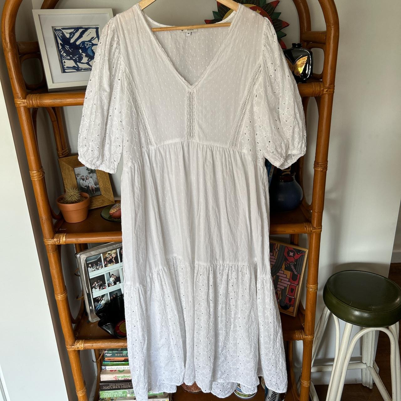 GORGEOUS WHITE DRESS 🦴broderie anglaise detail all... - Depop