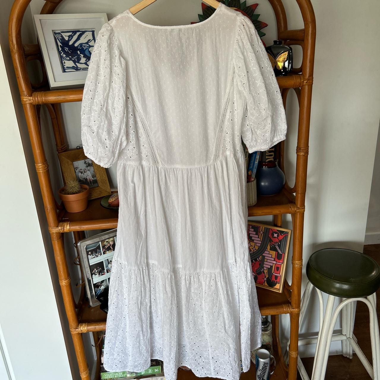 GORGEOUS WHITE DRESS 🦴broderie anglaise detail all... - Depop