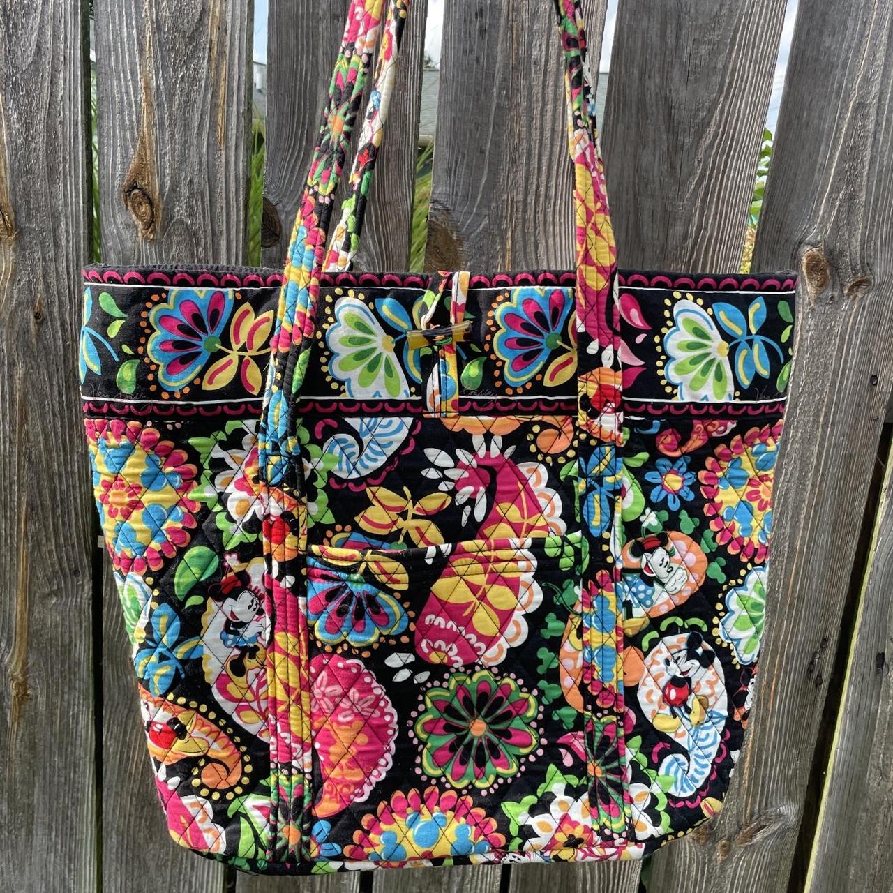 VERA BRADLEY Large deals Tote Bag VERA BRADLEY Large Tote Bag