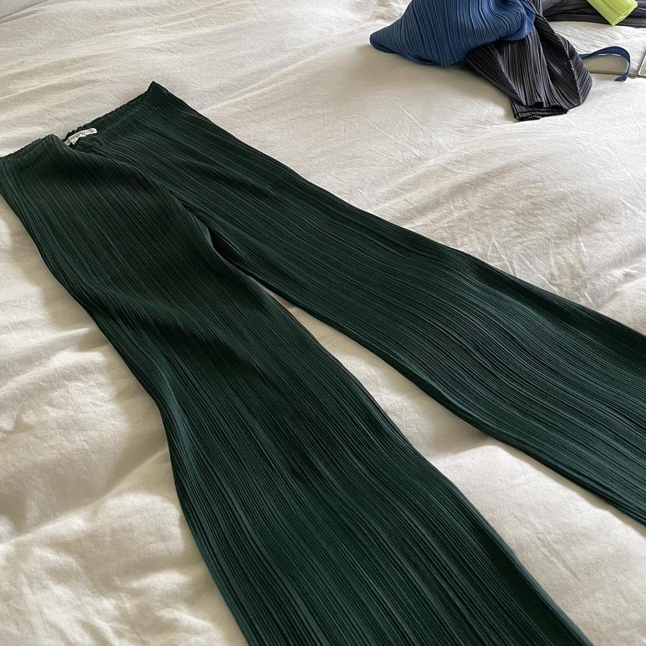 Issey Miyake Women's Green Trousers (2)