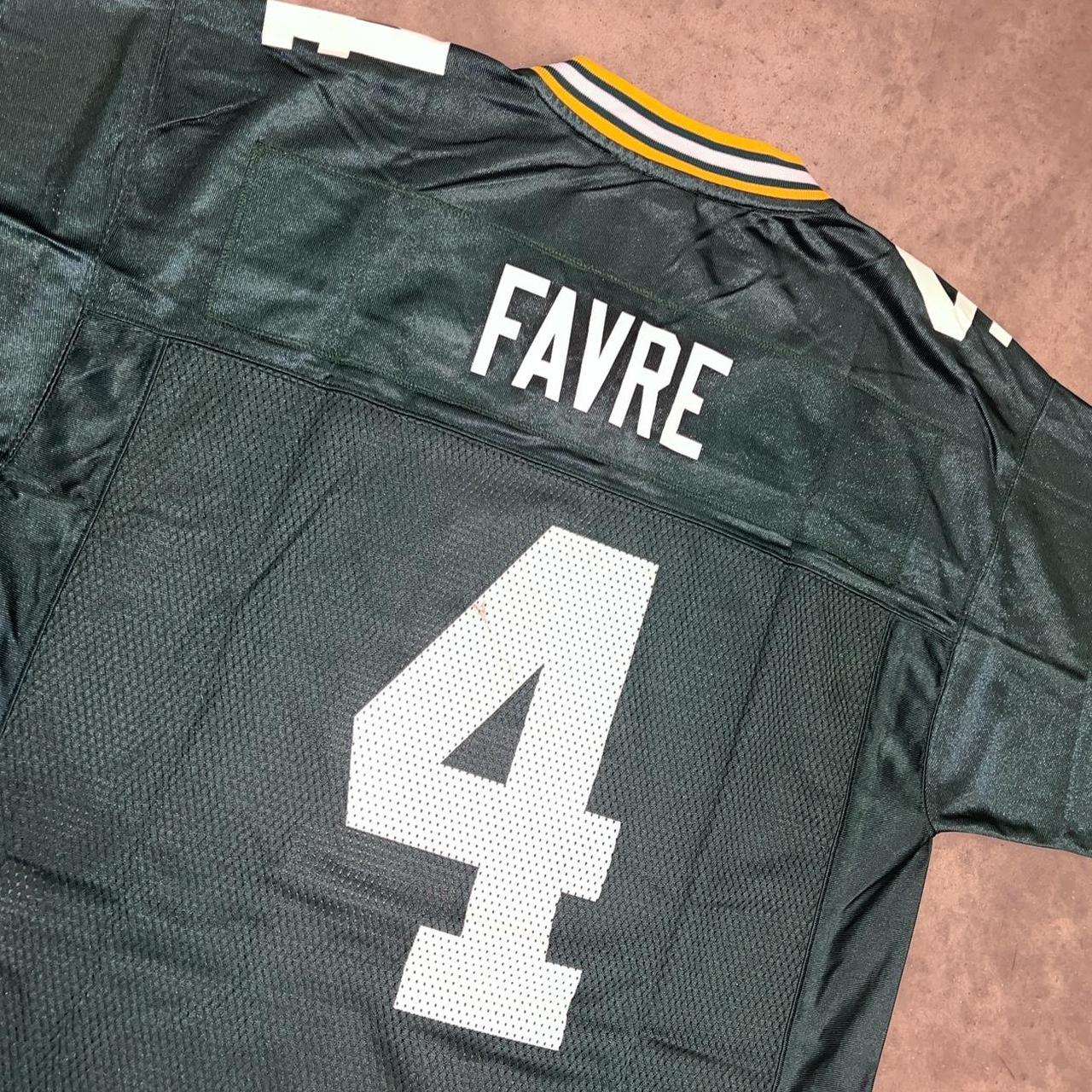 Vintage Nike Brett Favre jersey Size Large - Depop