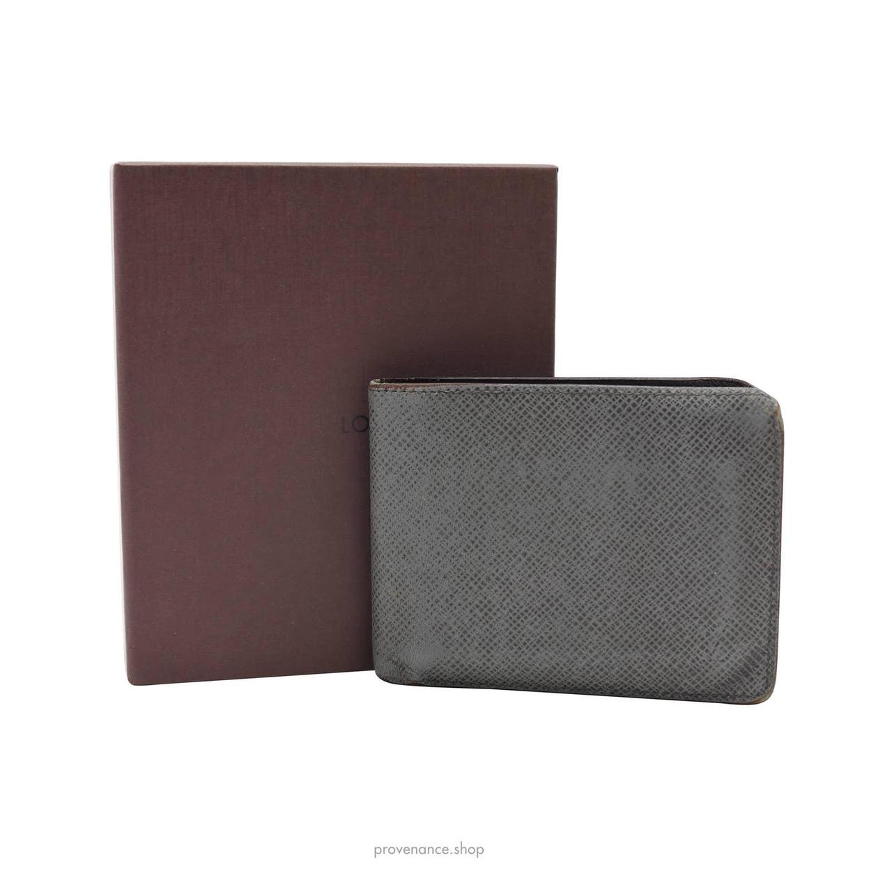 Louis Vuitton Men's Taiga Leather Multiple Wallet