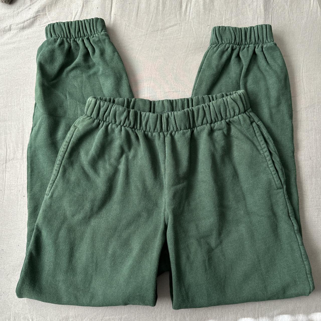 Brandy Melville Rosa Sweatpants In Forest Green Depop   P0 