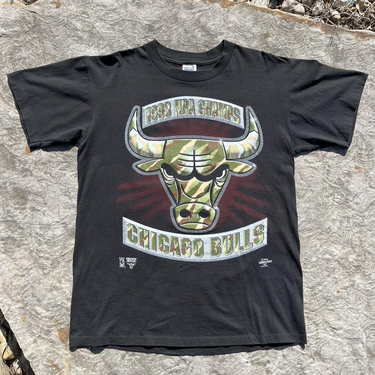 chicago bulls camo shirt
