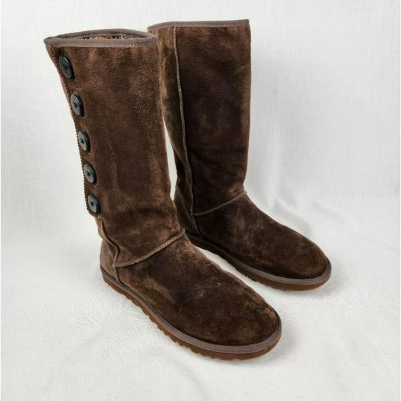 Ugg lo store pro button boot