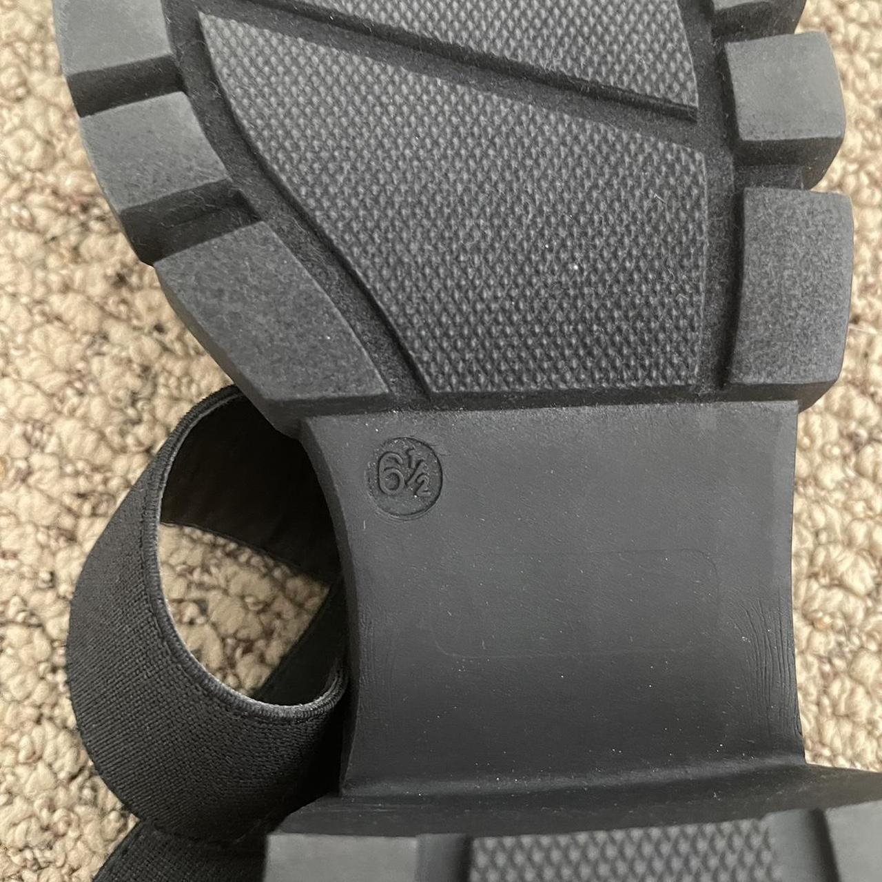 madden girl chunky heels size 6.5 so cute and... Depop