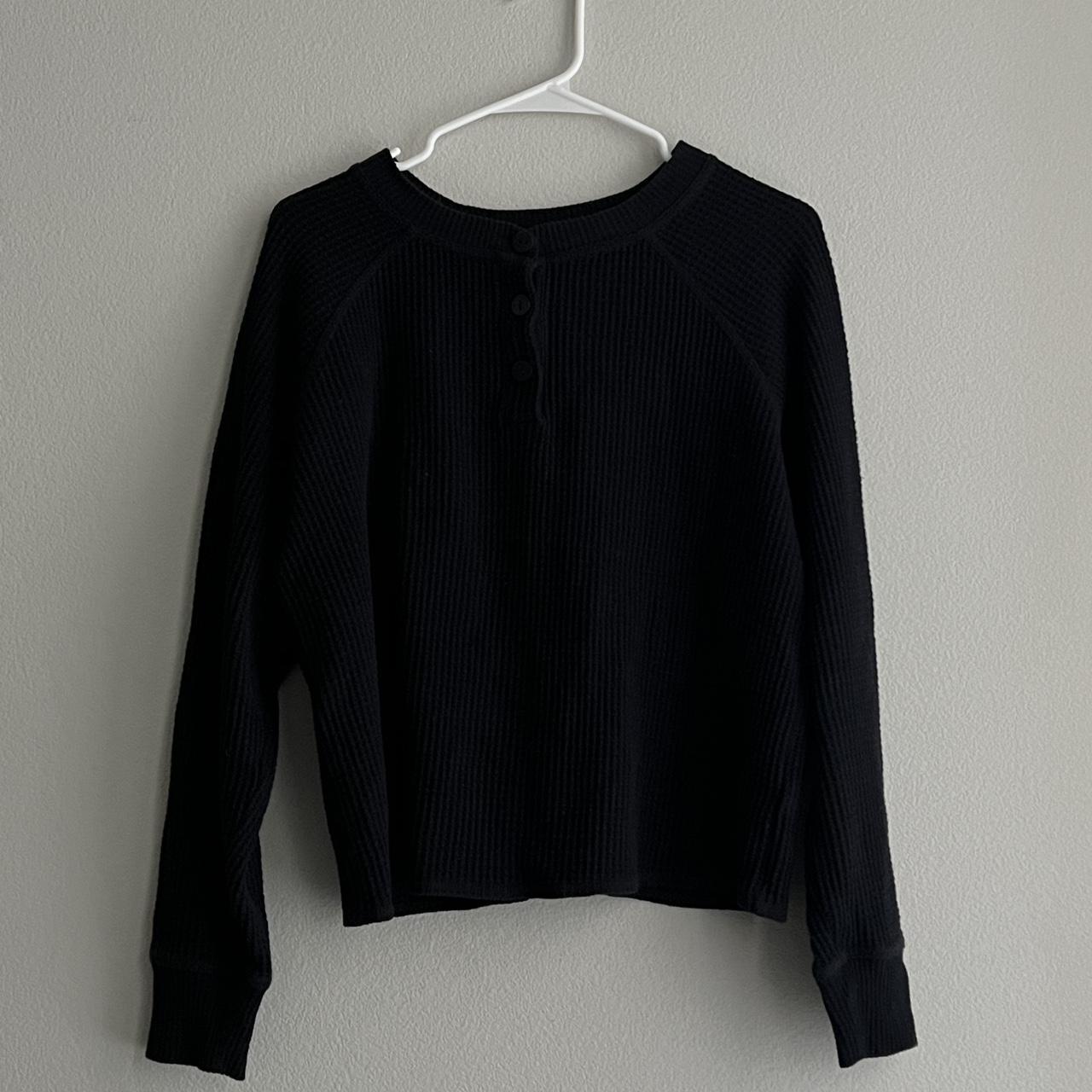 old navy black thick long sleeve sweater Depop