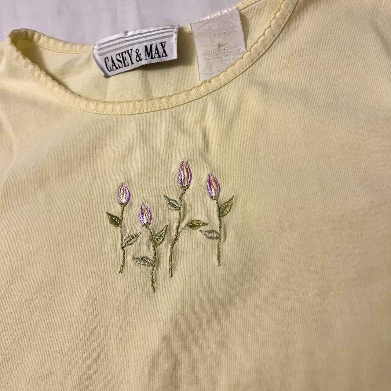 Adorable vintage yellow tee shirt - embroidered... - Depop