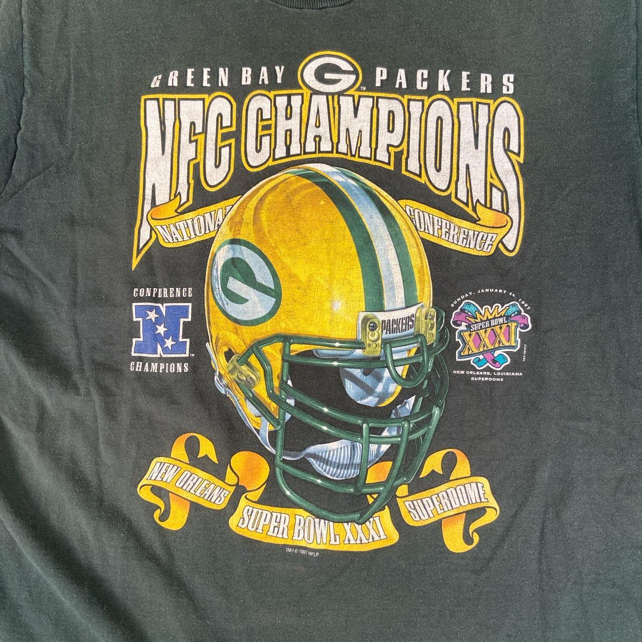 Vintage Green Bay Packers NFL Sports Football Helmet T Shirt Size XL