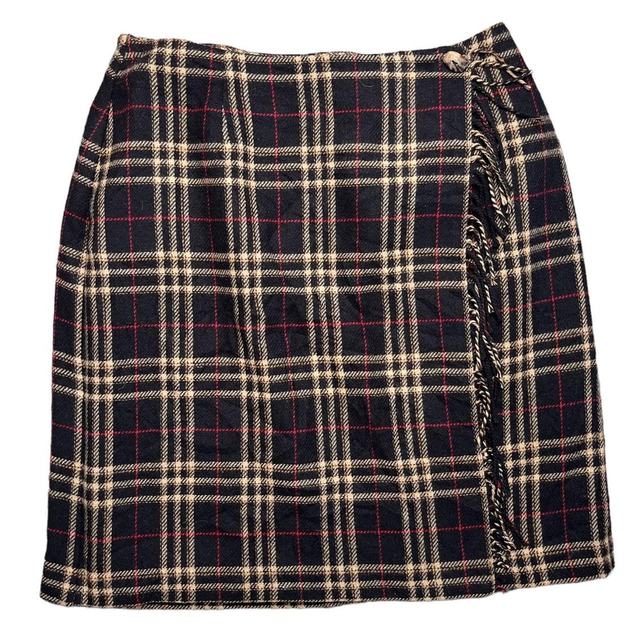 Sag Harbor Women's Black and Tan Skirt | Depop