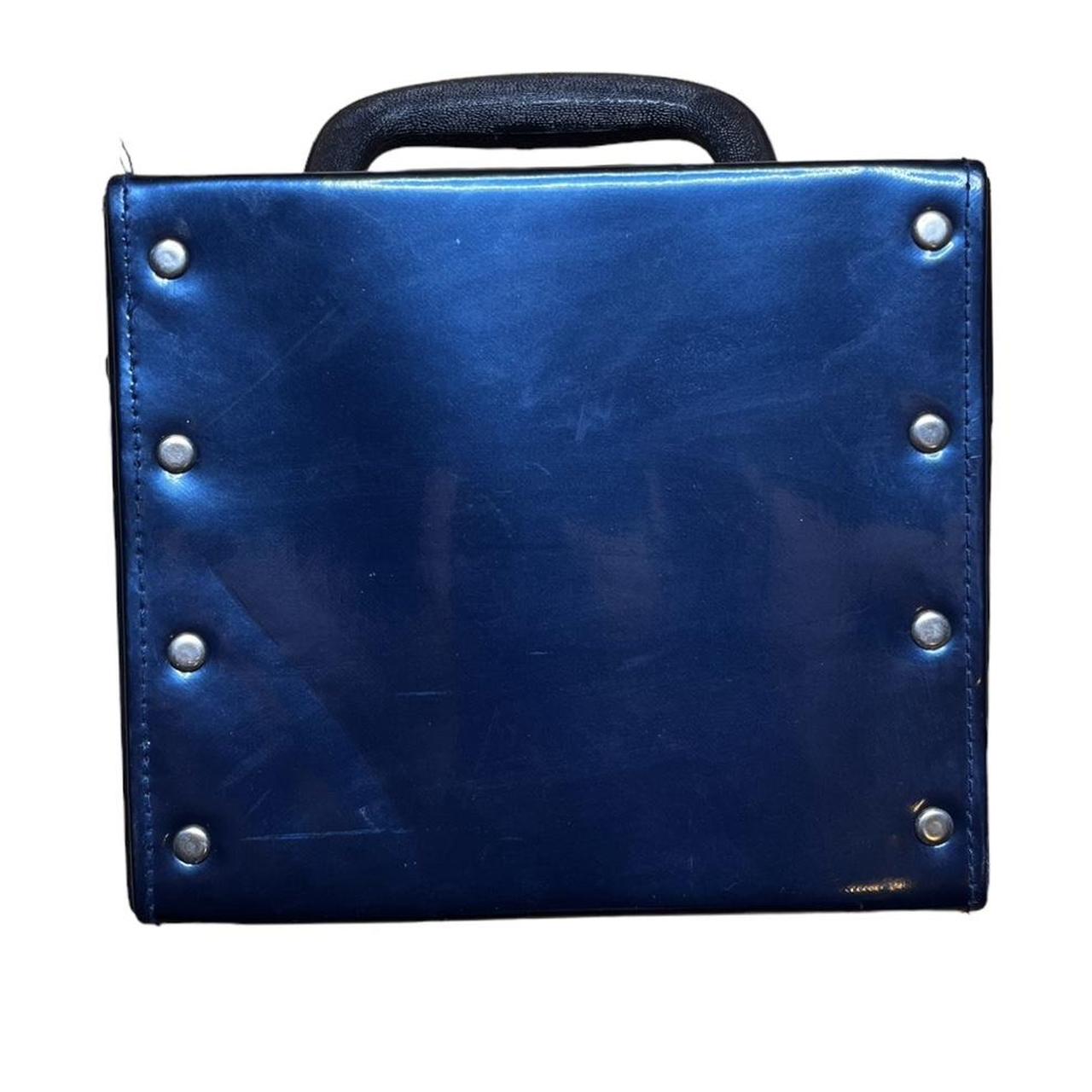 American Vintage Women's Navy and Silver Bag Depop