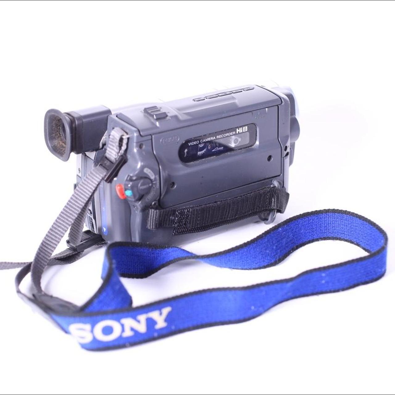 Vintage Sony Handycam Vision CCDTRV108 camcorder... Depop