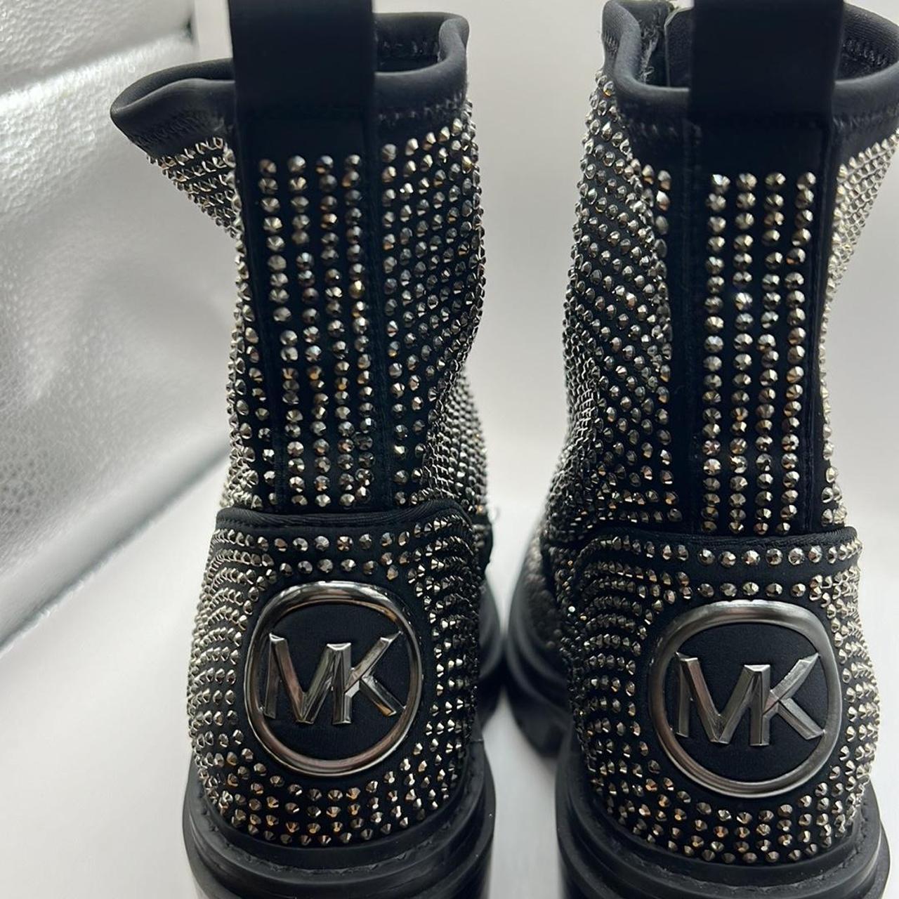 mk black boots