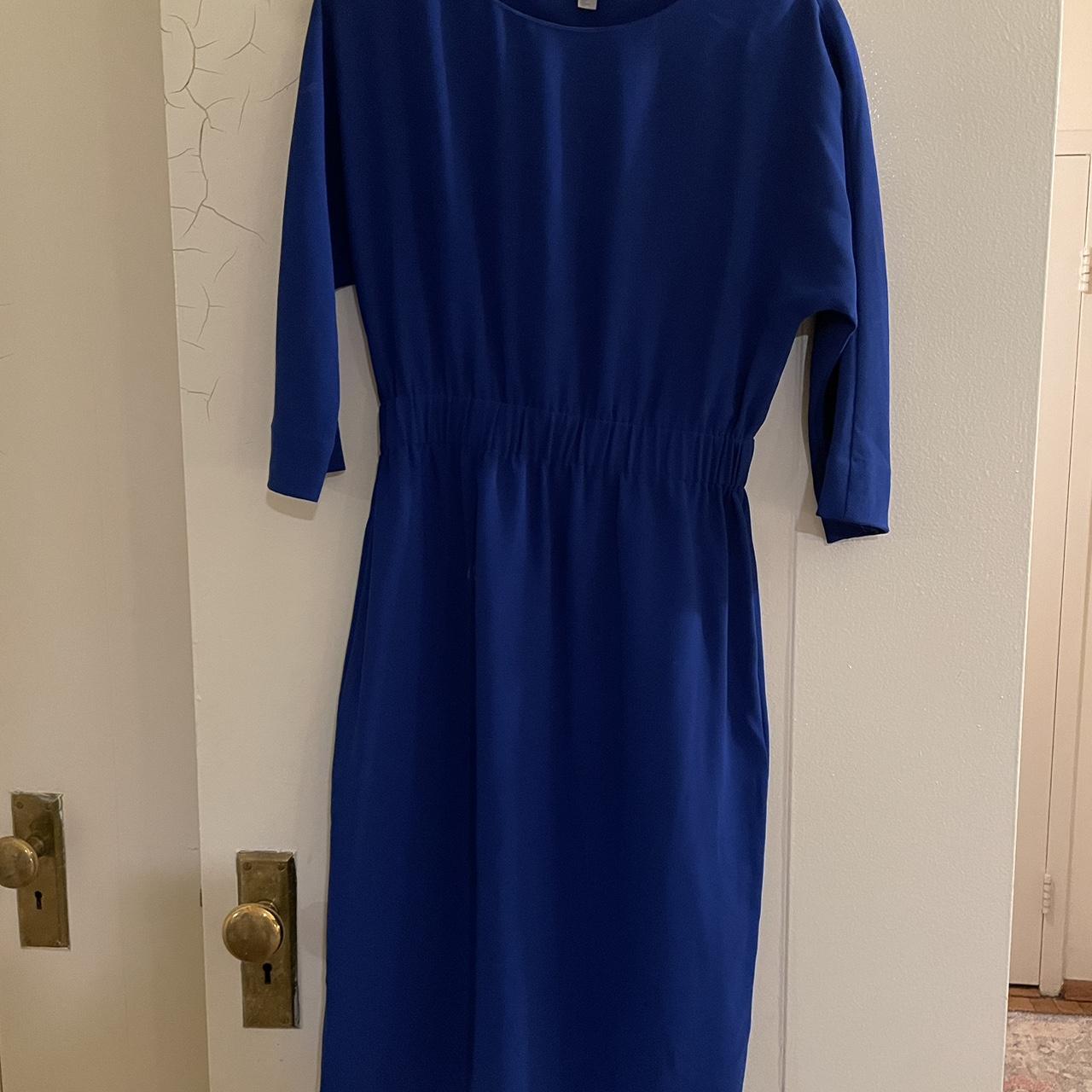 Cos Midi dress with pockets! Great color. Worn once.... - Depop