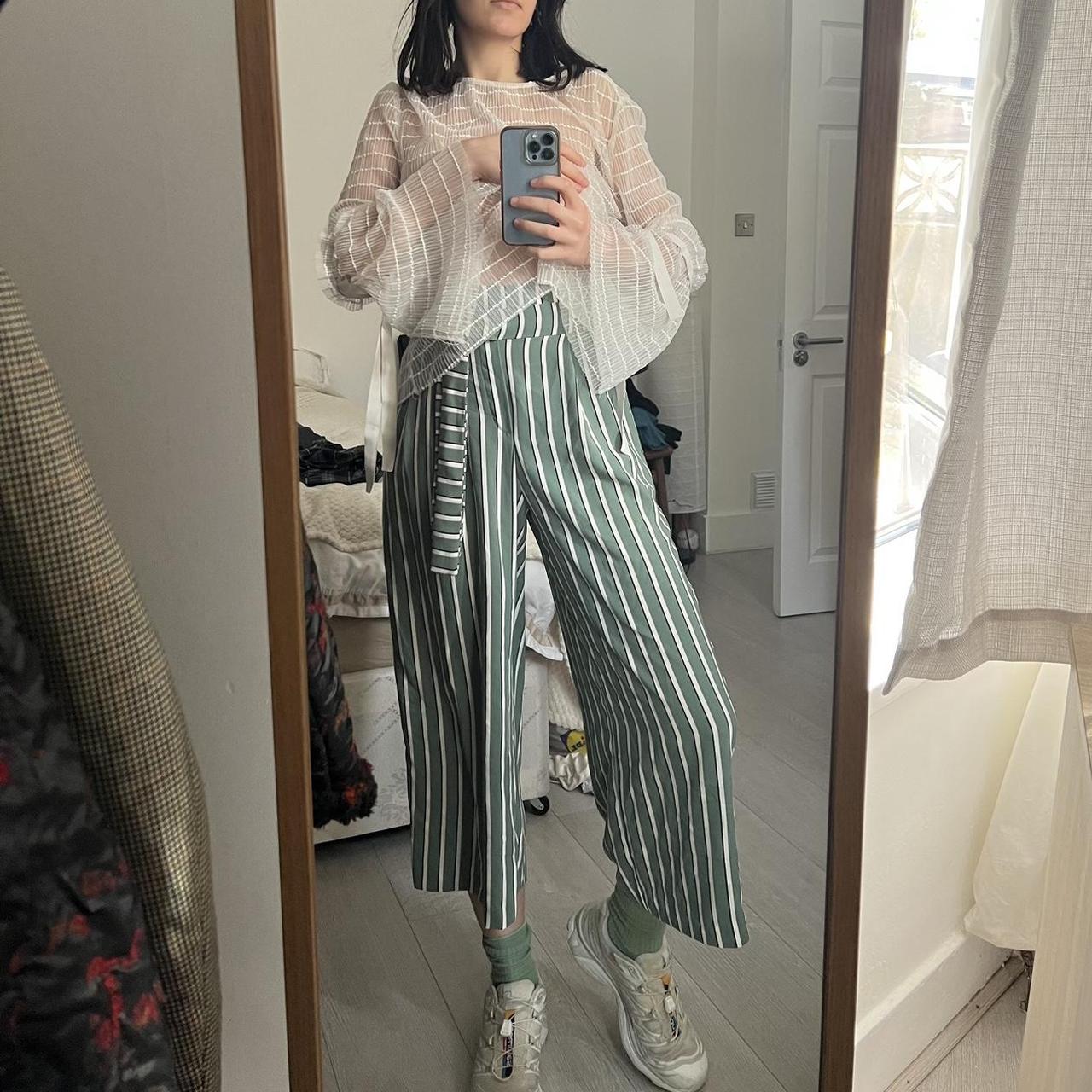 Cropped high waisted wide-leg trousers great for the... - Depop