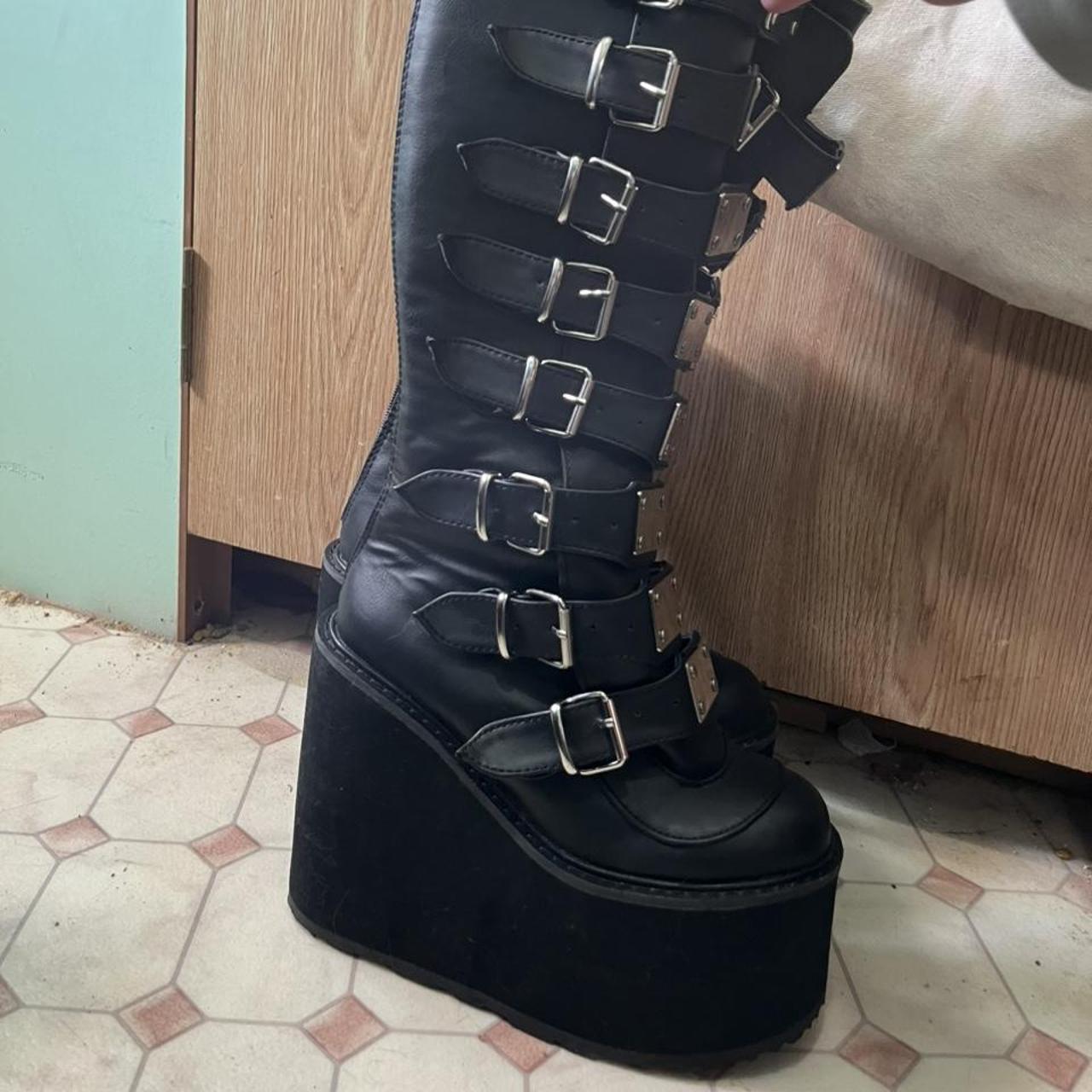 demonia trinity boots amazon