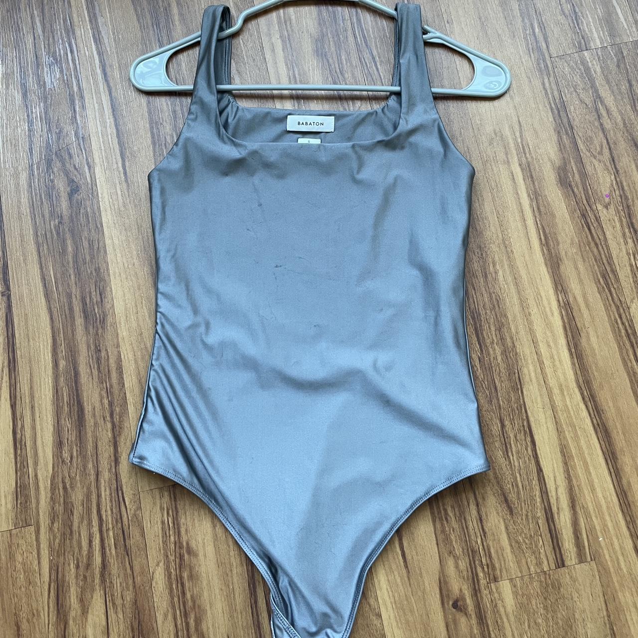 Aritzia Babaton Contour bodysuit in silver grey - Depop
