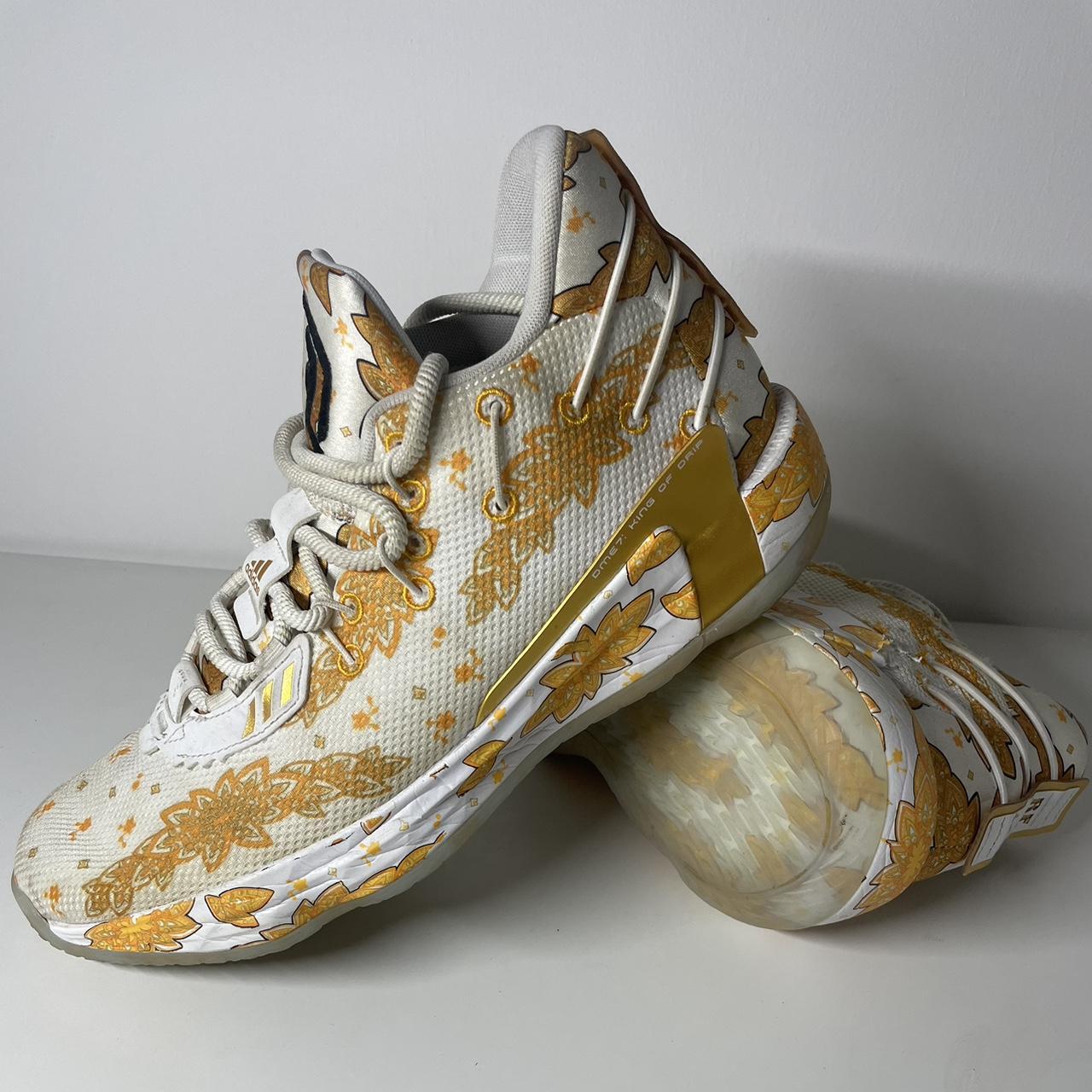 dame 7 ric flair white and gold
