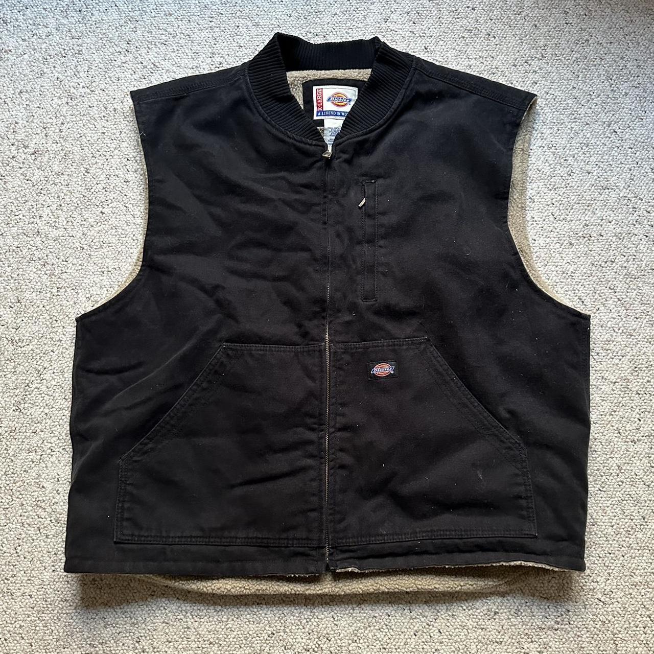 Black Dickies sherpa lined vest! Size XL and fits... - Depop
