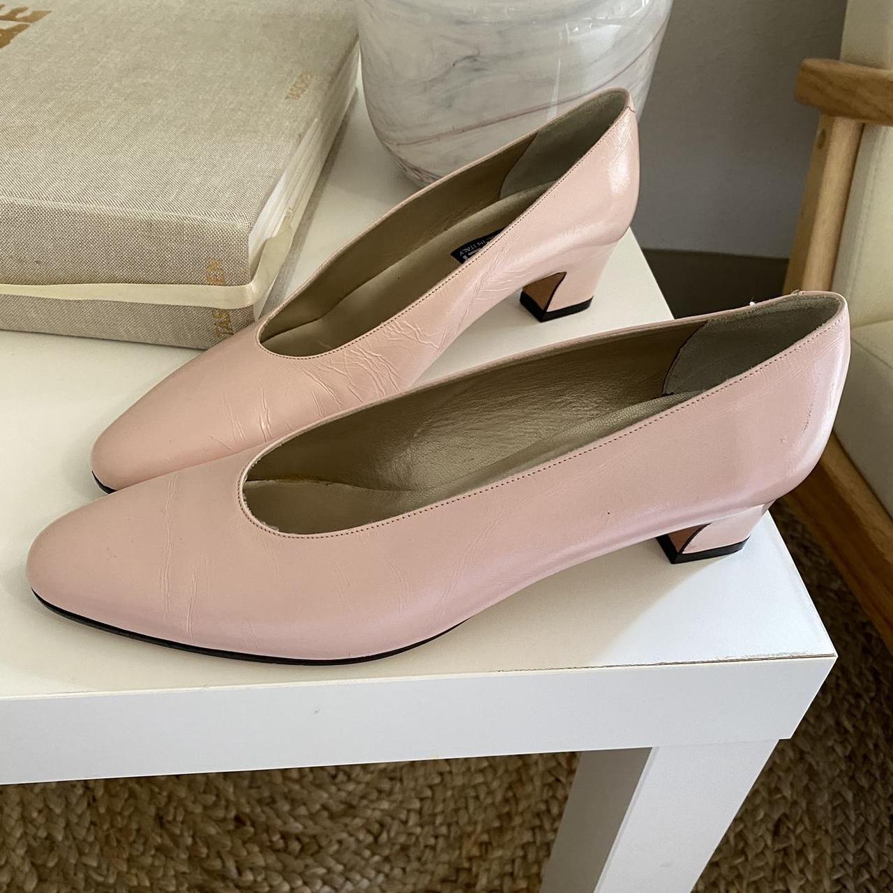 VANELi Women's Pink Ballet-shoes | Depop