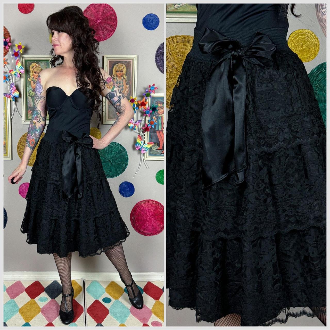 Black shop lace 80s skirt