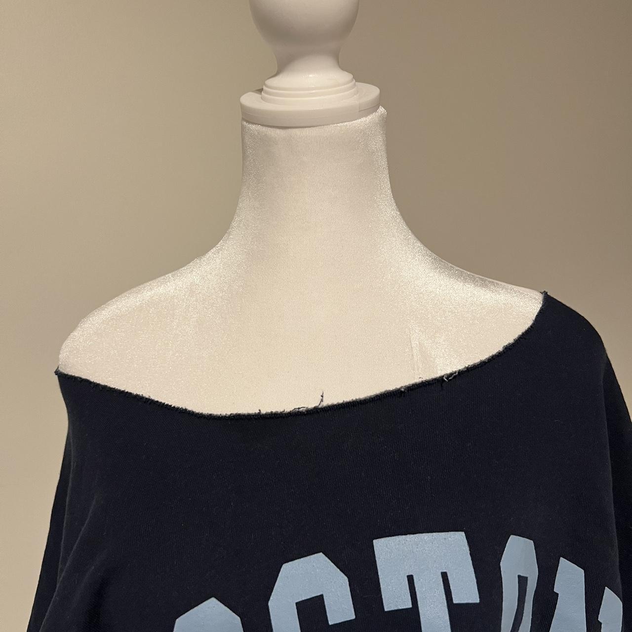 Brandy Melville Women's Navy and Blue Sweatshirt (3)
