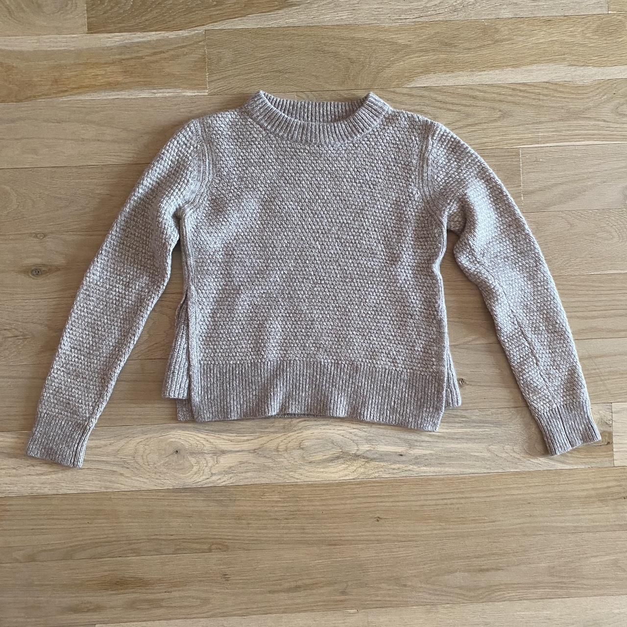 Club Monaco cashmere beige cashmere knit sweater size M - Depop