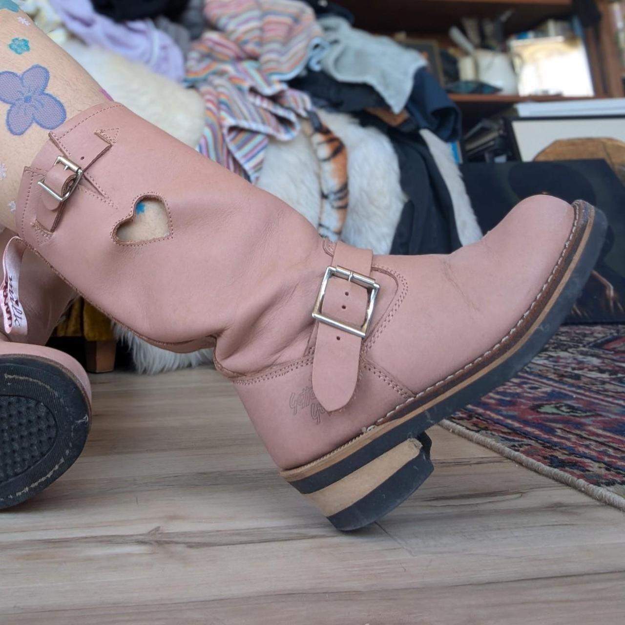 item listed by babysilvertooth