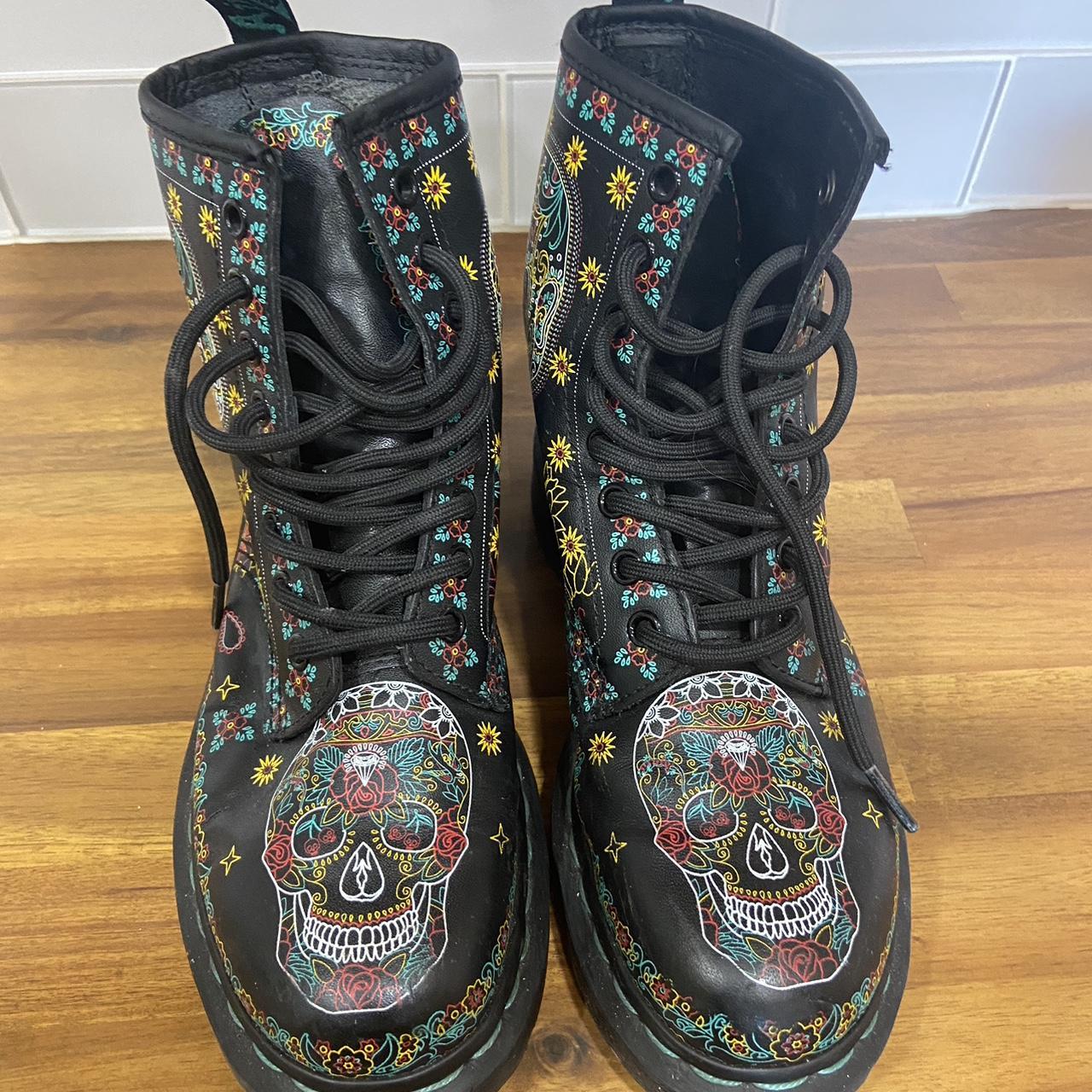 Dr martens day of the dead online