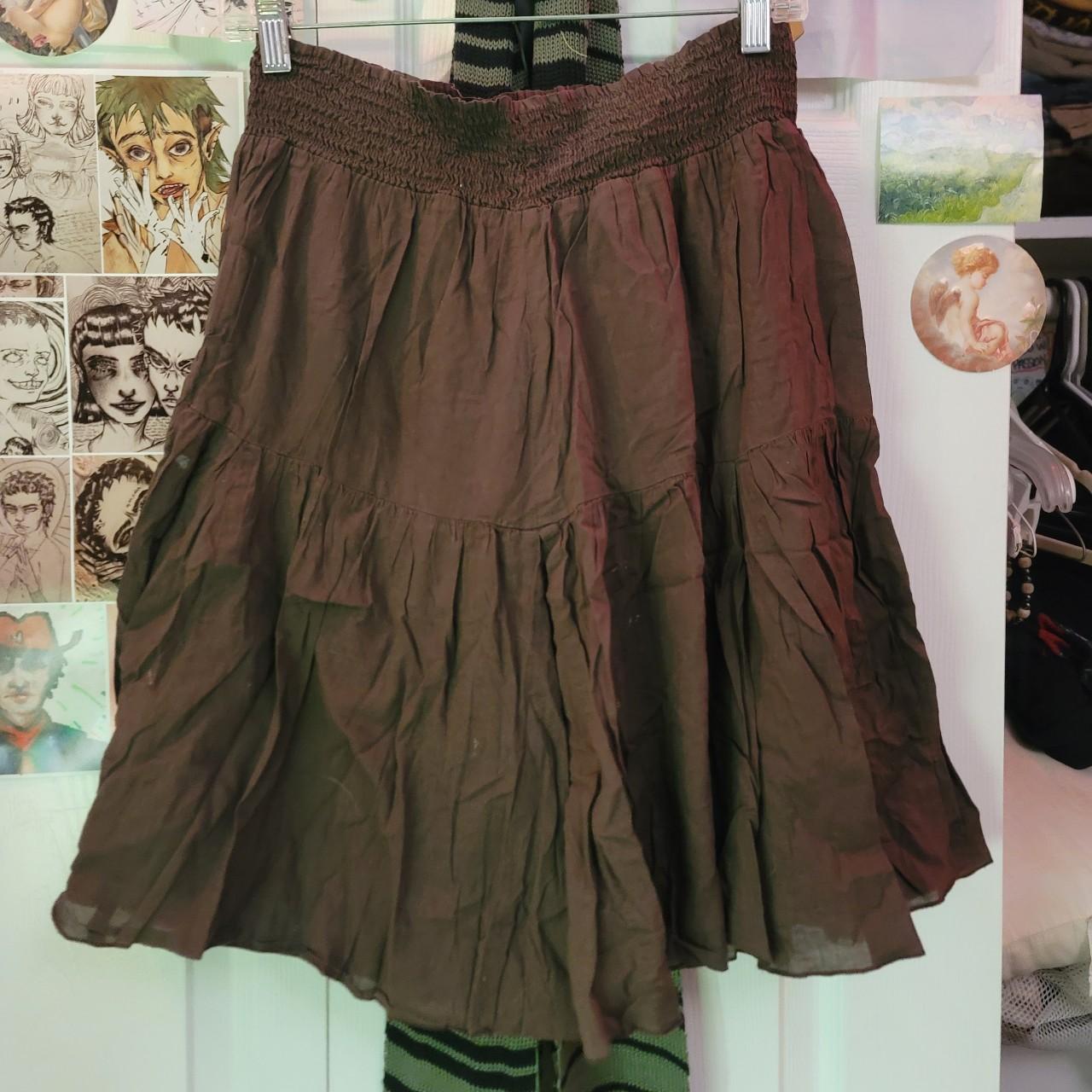 nice flowey brown fairycore midi skirt :) goes down... - Depop