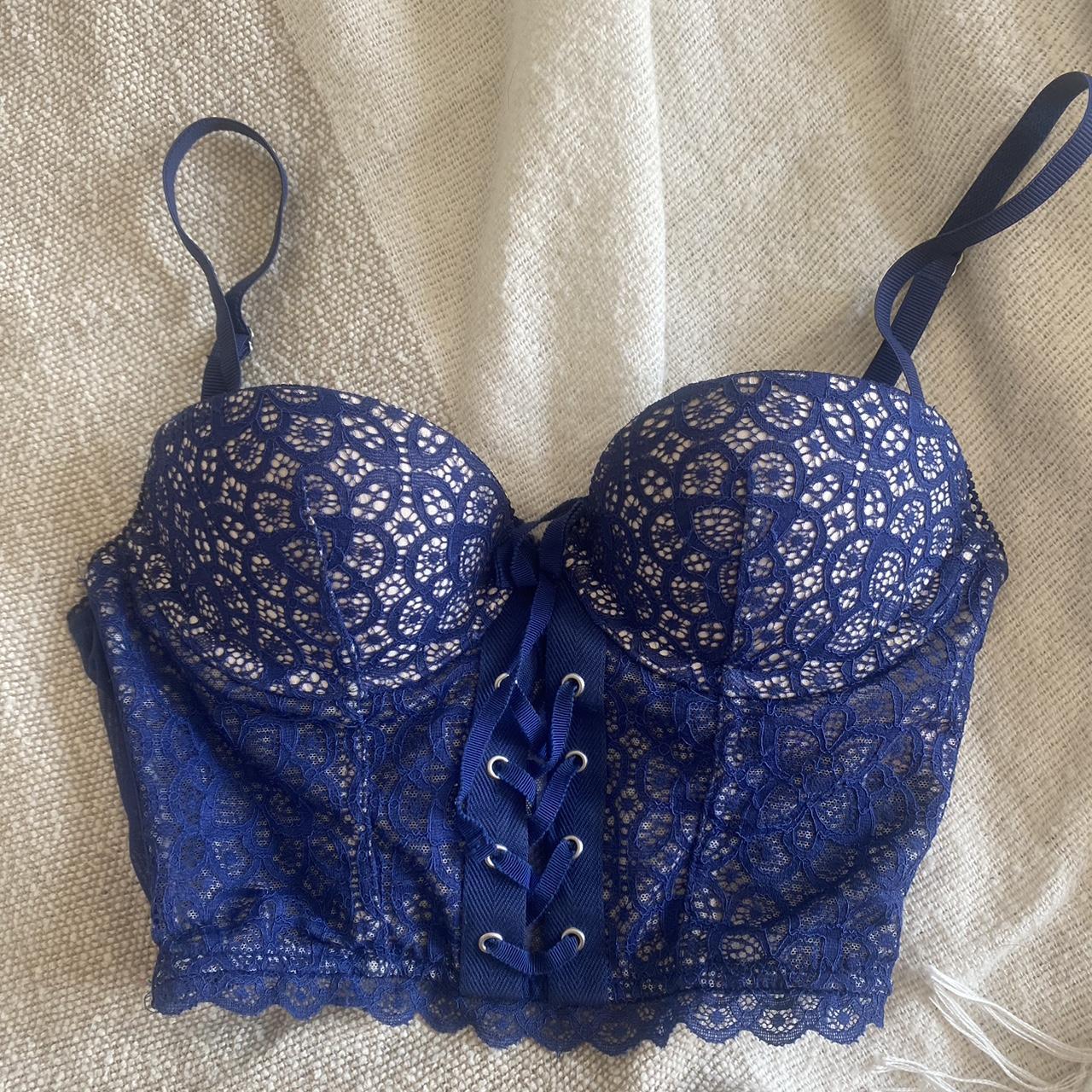 Victoria secret lace bra top 32B slight push up l.... Depop