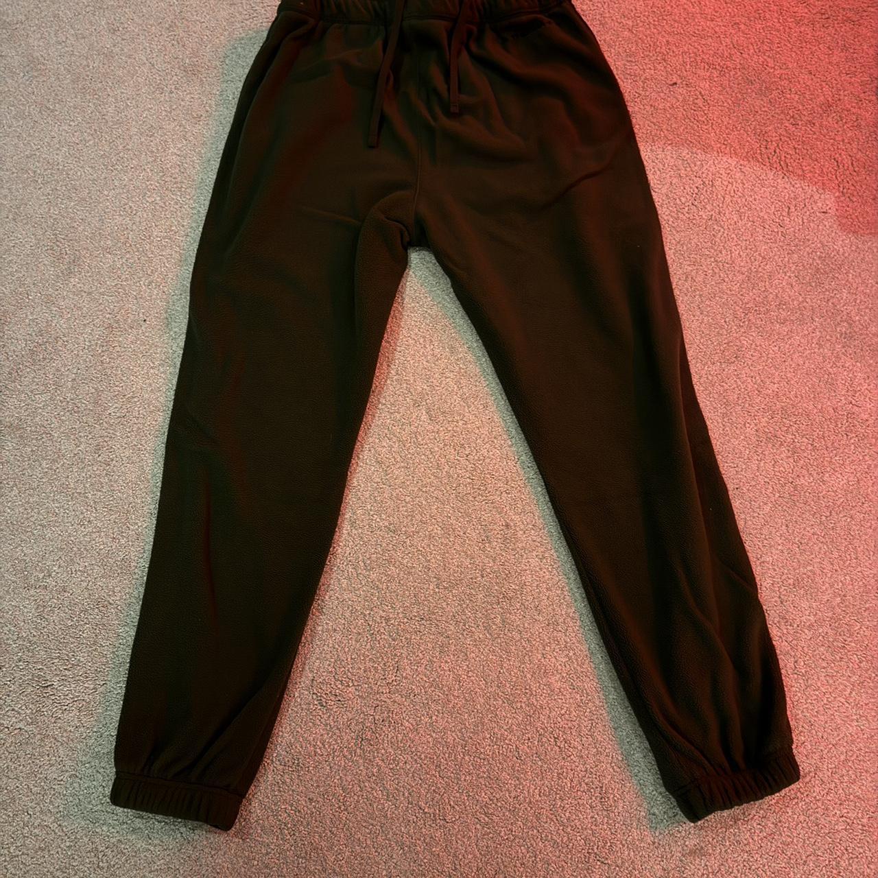 Dark green hot sale nike joggers