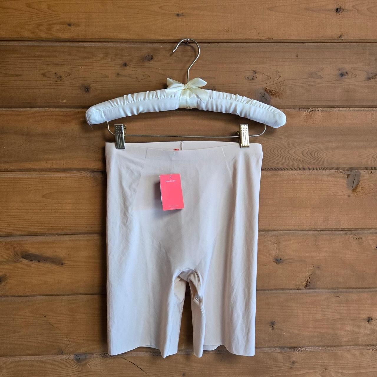 item listed by blkwidowcaylpso