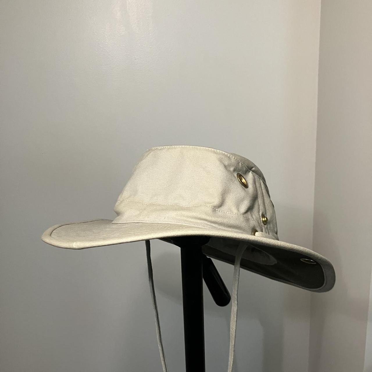 Tilley T3 Wanderer Hat. Great condition except a... - Depop