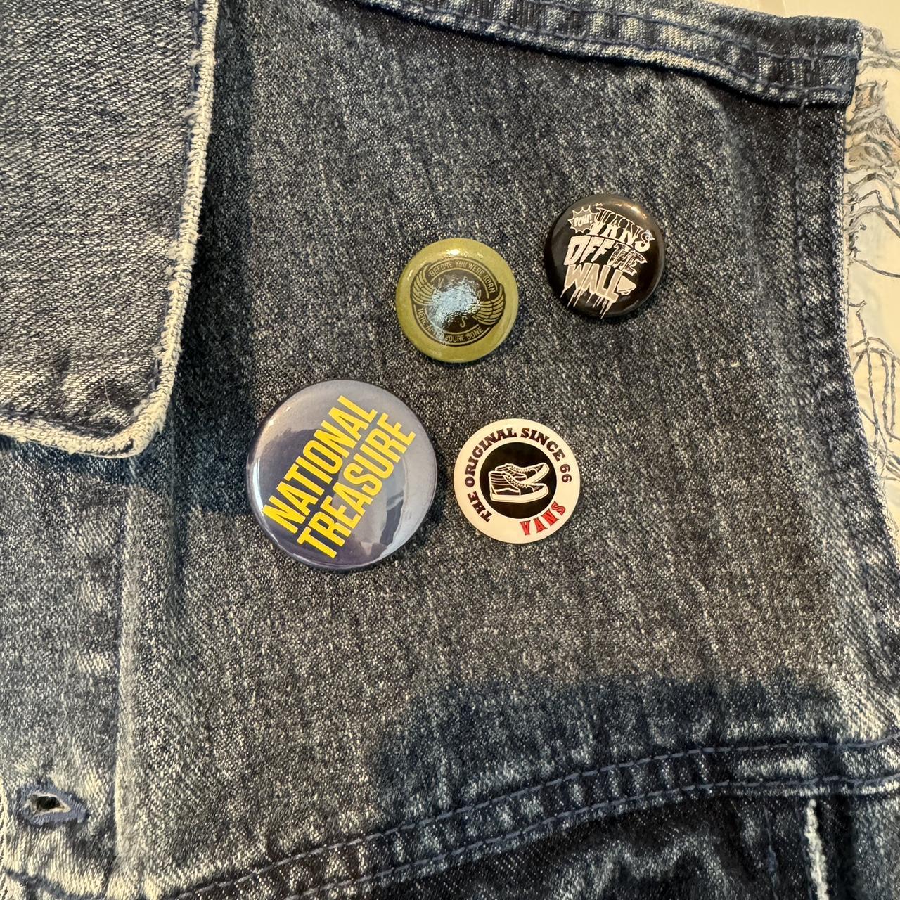 Cut off denim jacket Start an 80s rock band 🎸