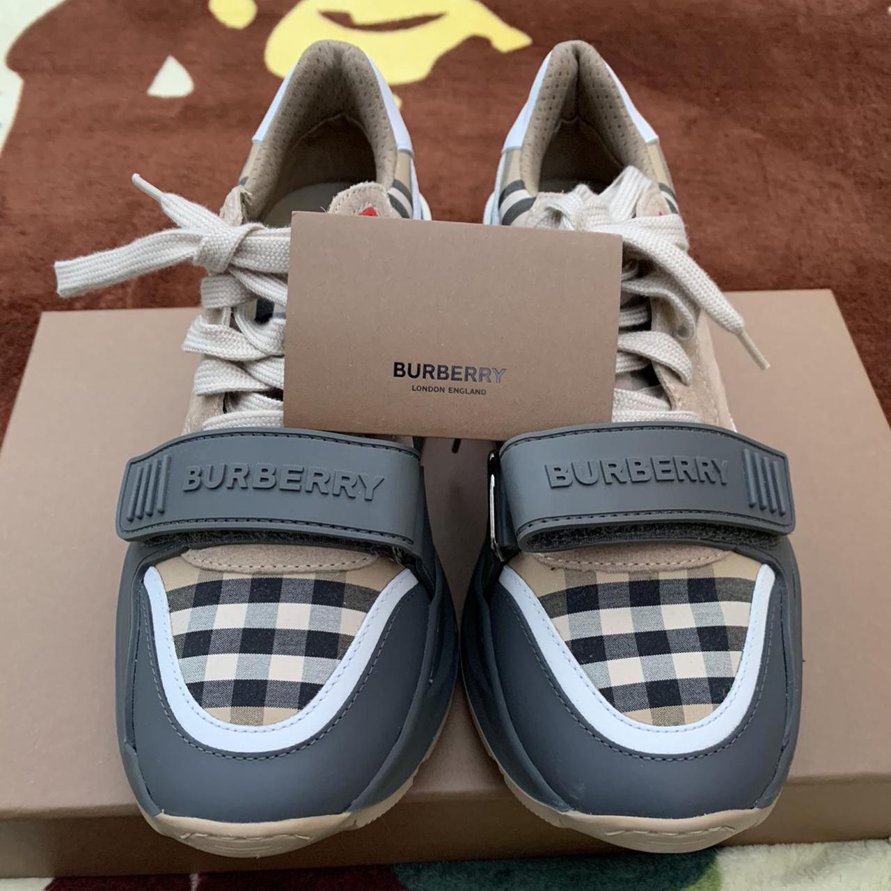 スニーカー BURBERRY Woman Sneakers Grey 8094483 Burberry-Low-Top-House-Check-