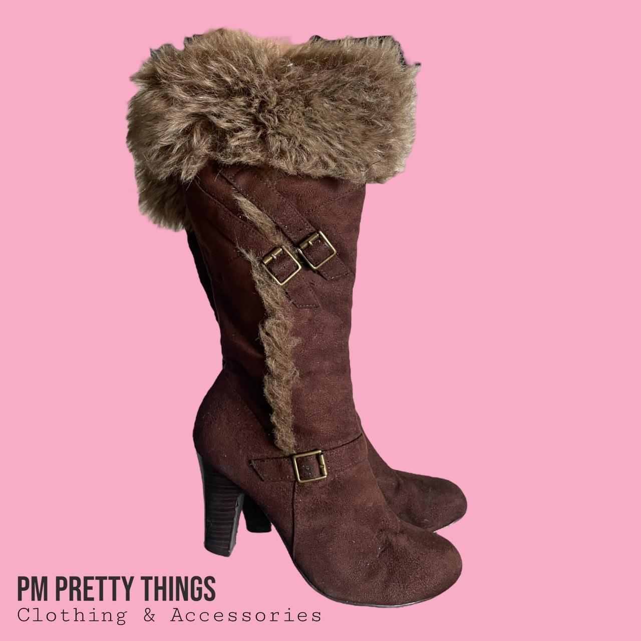 Vintage Y2K era boots with the fur size 7 Adorable... Depop