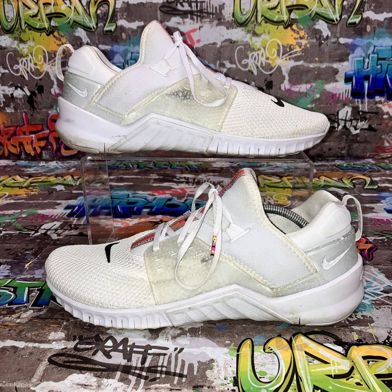 mens white nike metcon