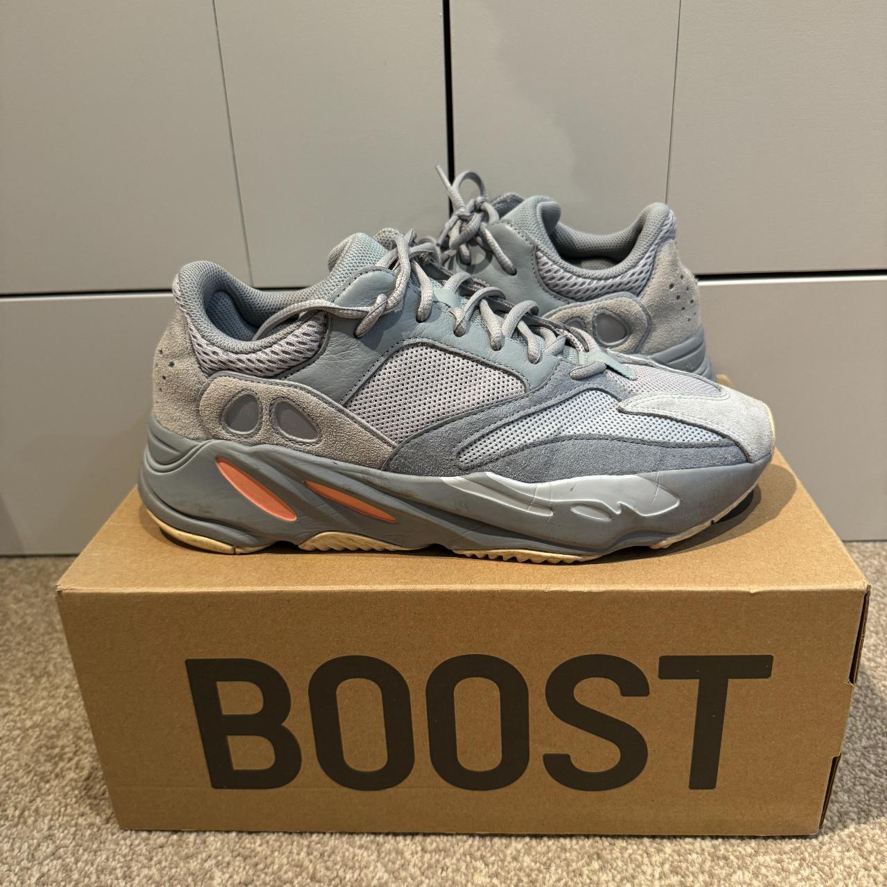 Adidas yeezy inertia shops 700