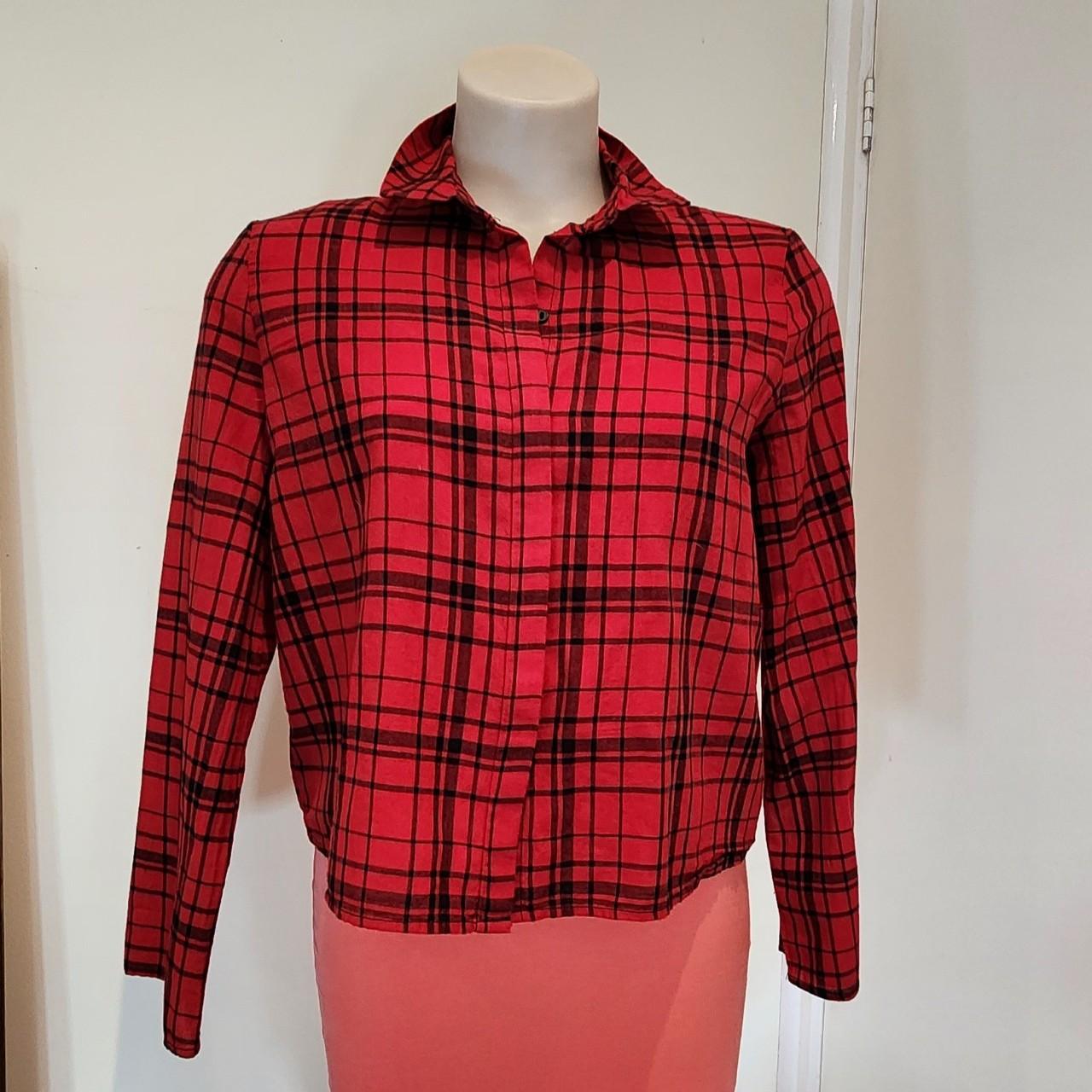 Zara croptop. Cute design. Wide cuffs. Button front.... - Depop