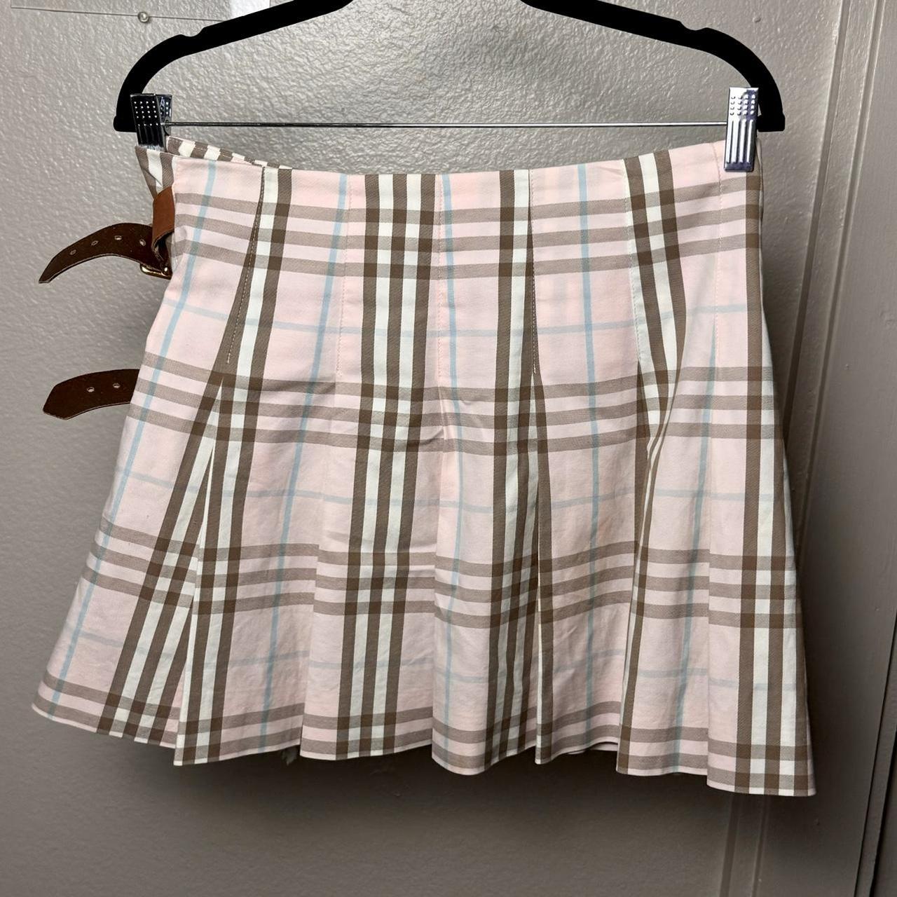 Burberry hotsell skirt depop