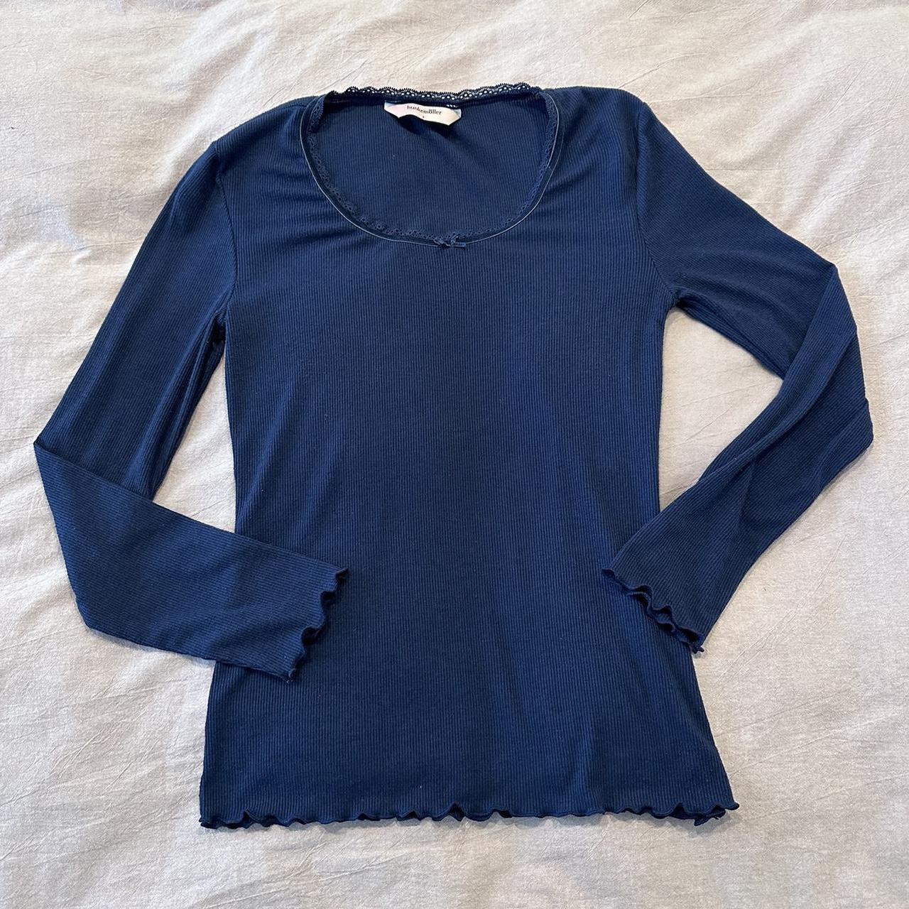 item listed by lisserzzz